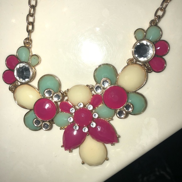 Colorful Necklace - Picture 3 of 3